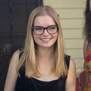 Meet your Posher, Zoe